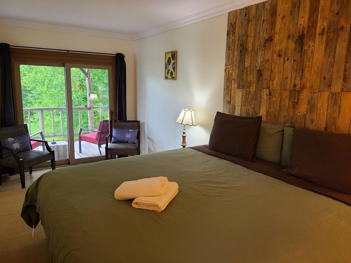 Le Lodge Du Lac Saint-Faustin 외부 사진