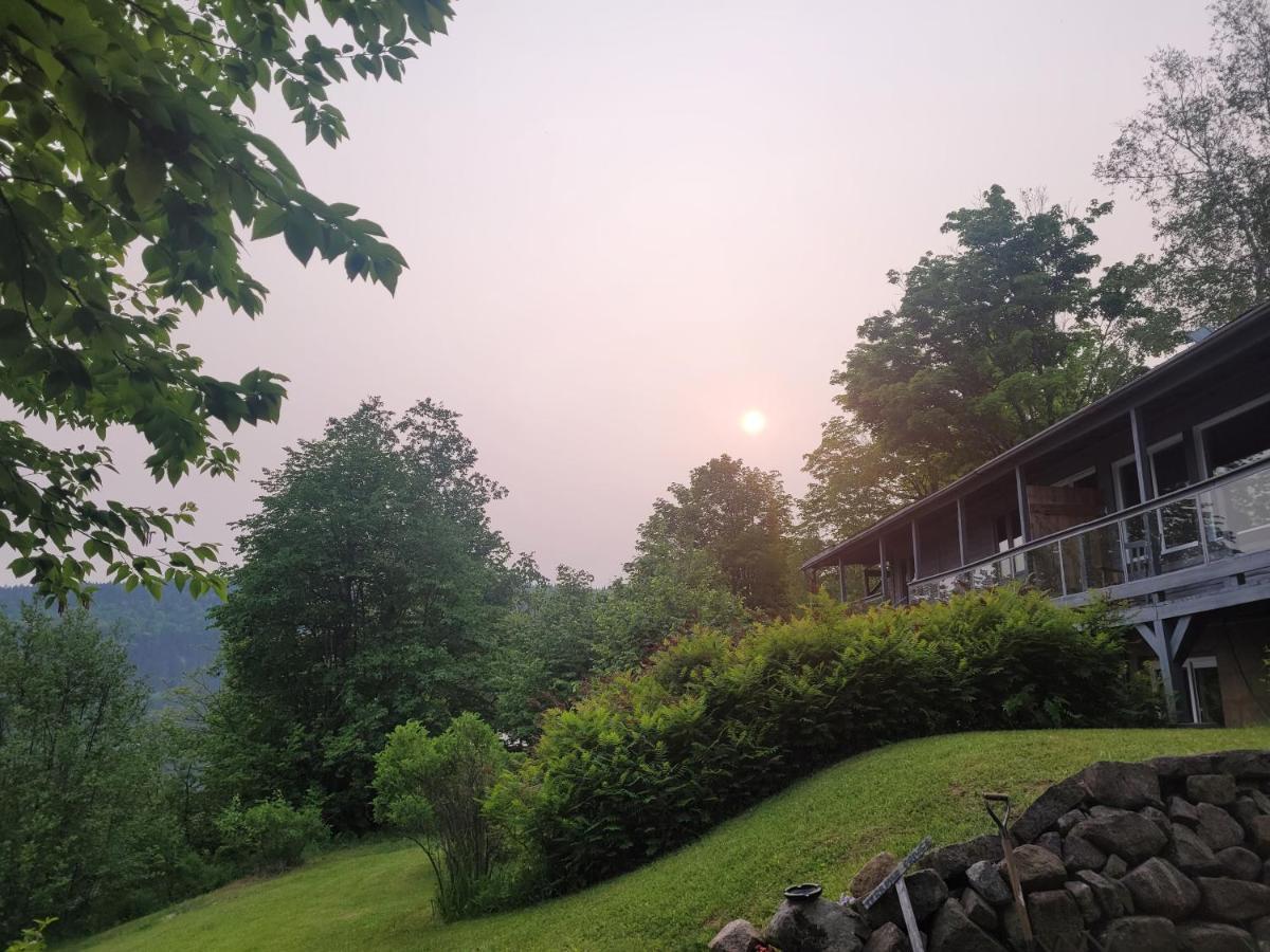 Le Lodge Du Lac Saint-Faustin 외부 사진